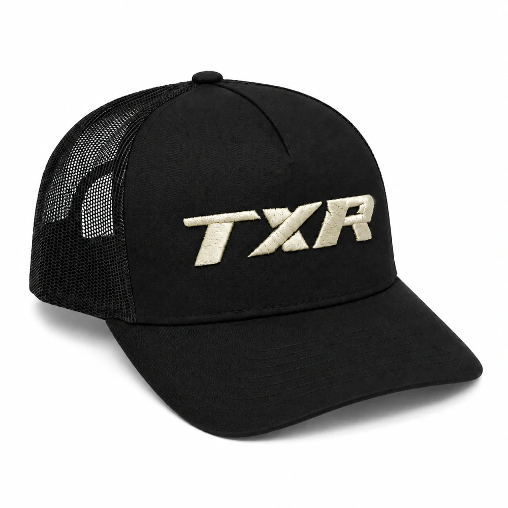 TXR Kšiltovka Trucker černo-zlatá (Kšiltovka TXR Trucker se zahnutým kšiltem; zadní síťované panely zajišťují příjemné odvětrávání; nastavitelná)